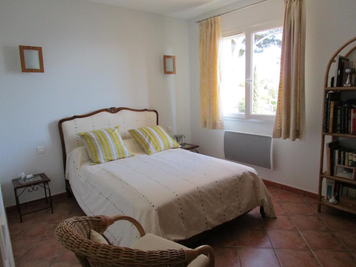 Les Bruyeres Bed & Breakfast Saint-Mandrier-sur-Mer Exterior photo